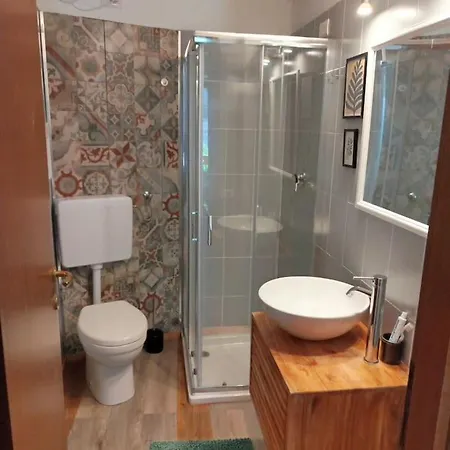 Holiday home Casa Fedra, Delizioso Loft Frontelago Toscolano Maderno